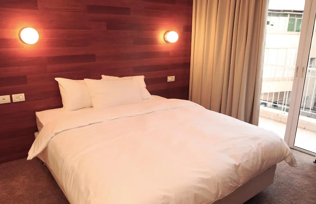 Idelson Hotel-1
