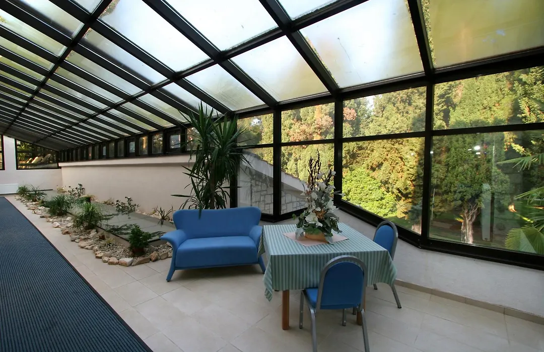 Hotel Flores-1