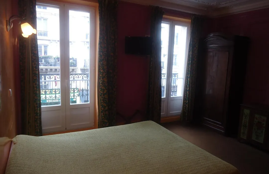 Hotel Des Belges-1