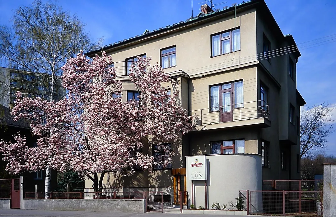 Hotel Lux-1