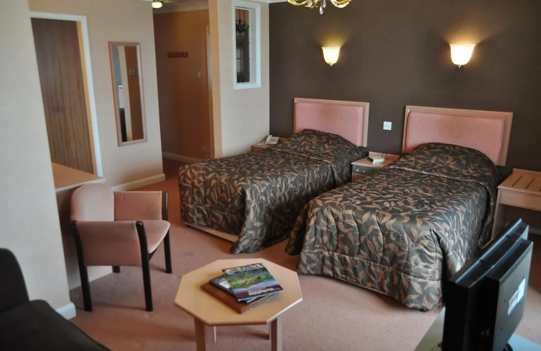 Expanse Hotel-1