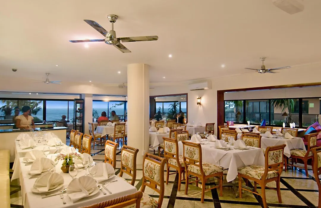 Clubb Coolum Beach Resort Sunshine Coast-1