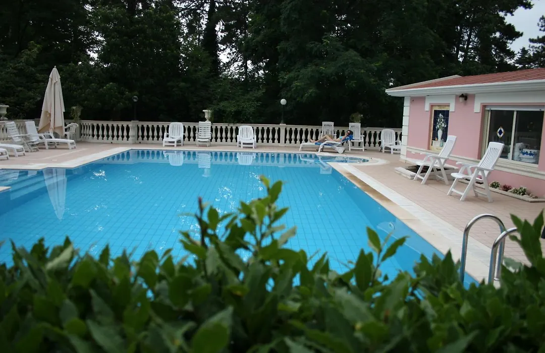 Hotel Gioia Garden-1