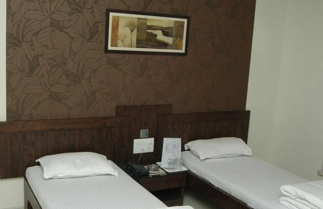 Hotel Causeway, Colaba-1