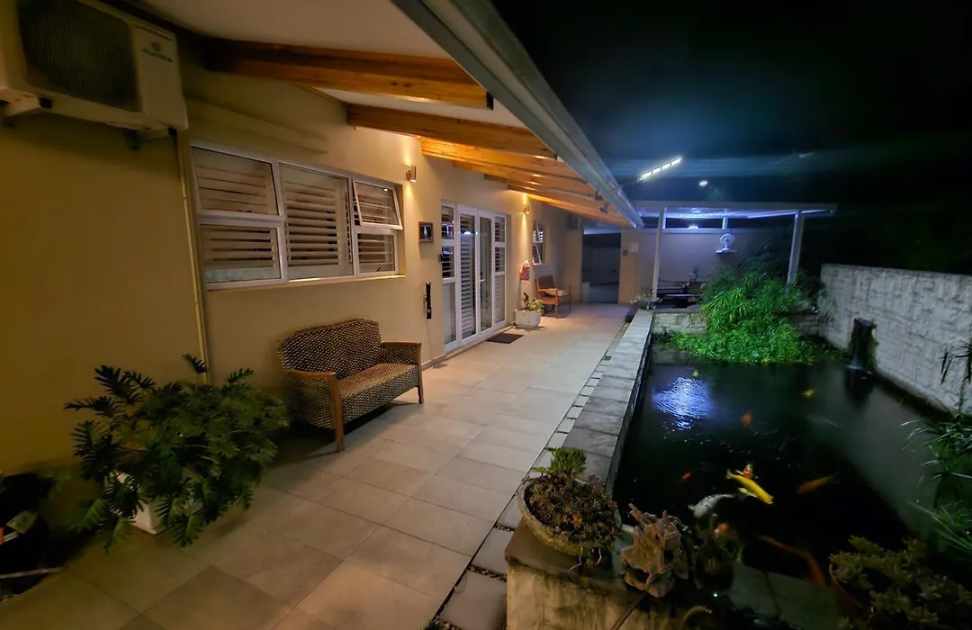 Umhlanga Eco Lodge (Adults Only)-1