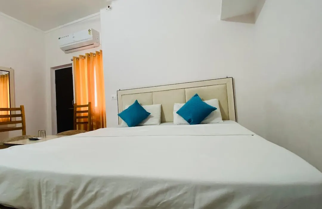 Hotel Heartwood City Corbett-1