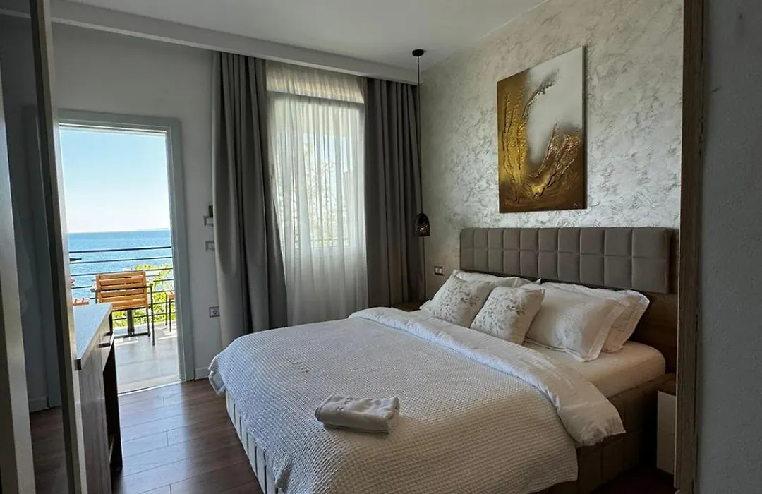 Luciano Hotel-1