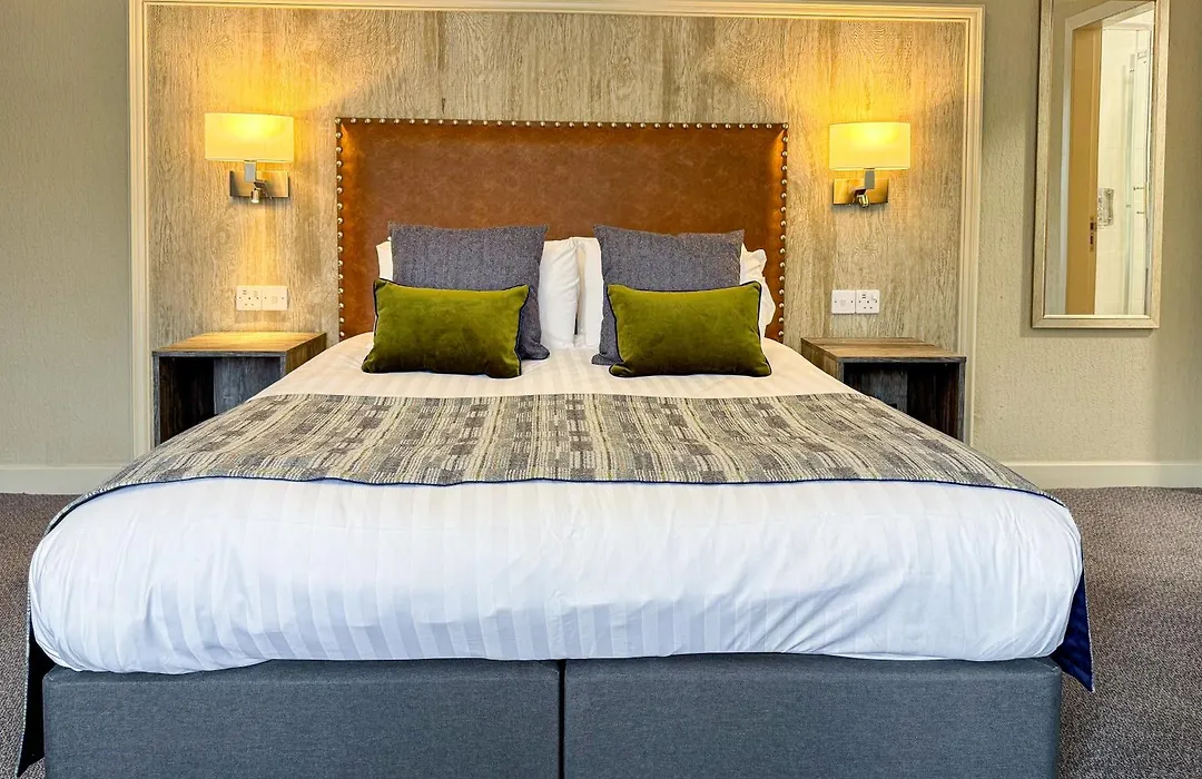 The Royal Hotel-1