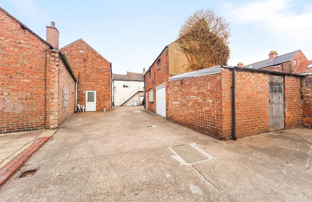 Riverside Mews-1