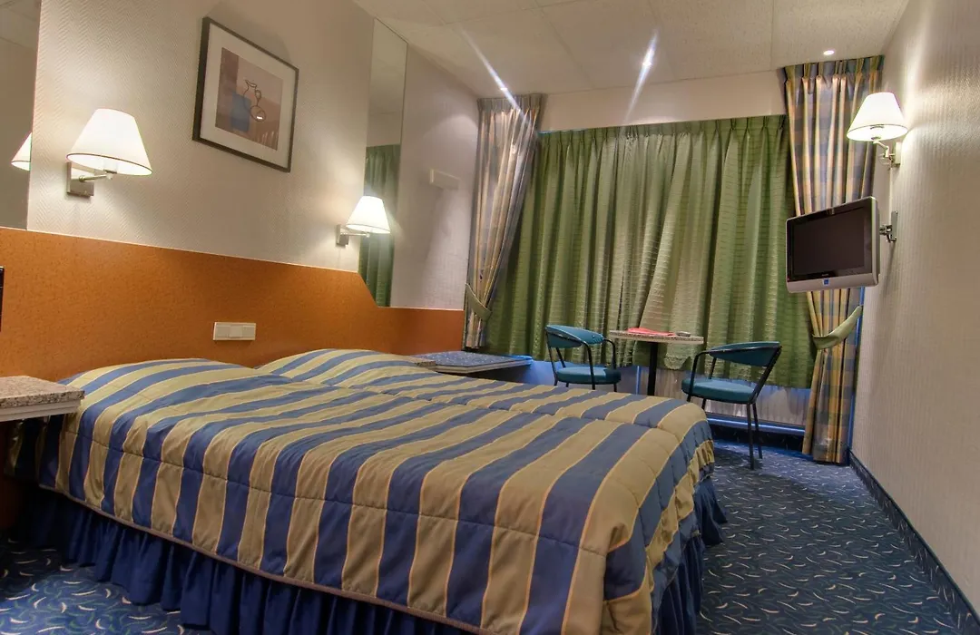 Hotel Glenmore-1
