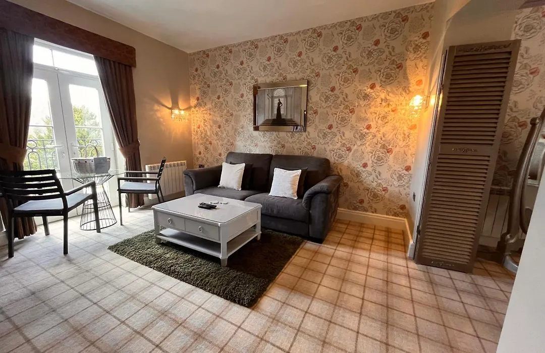 Bowness Bay Suites (Adults Only)-1