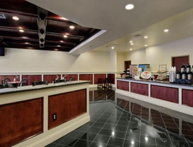 Super 8 By Wyndham Danville-1