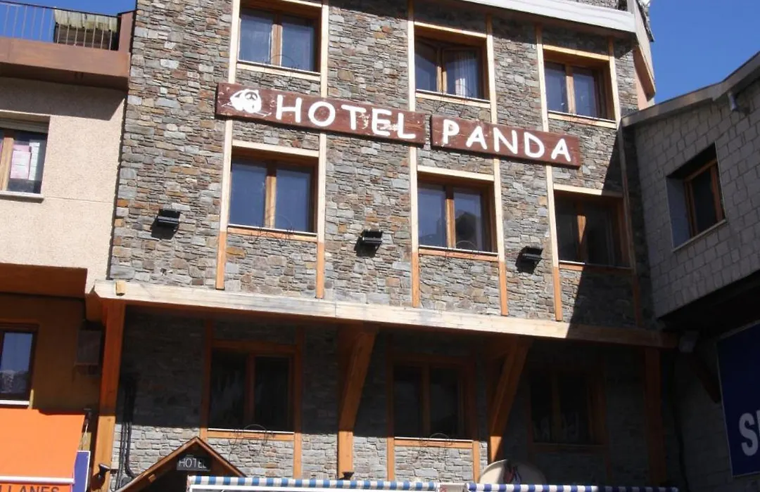 Hotel Panda-1