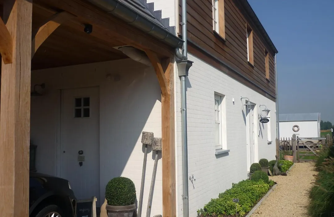 Casa-Cosi, Tourist & Business Suites & Flats With Reserved Parking And Private Terraces In Shared Garden With Seasonal Pool Included, Private Sauna Available-1