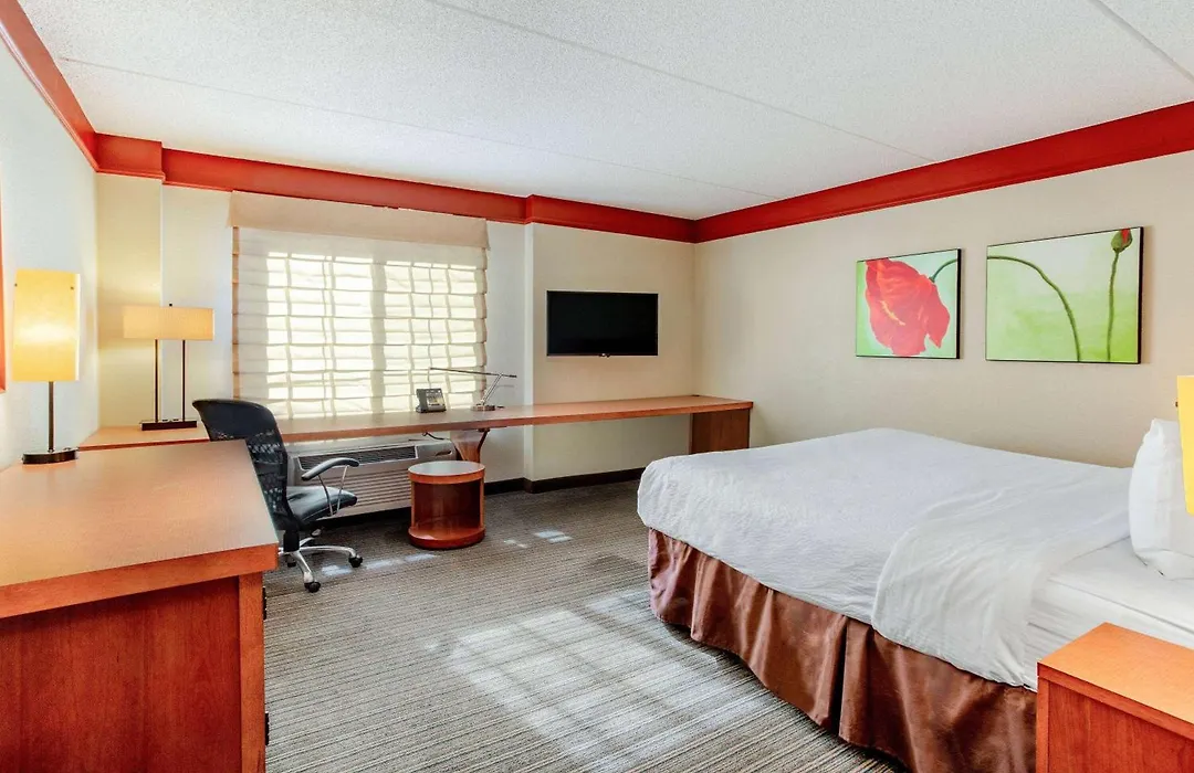 La Quinta By Wyndham Raleigh/Durham Southpoint-1