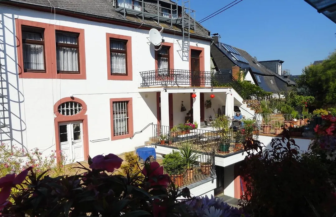 Hotel zur Grafschaft-1