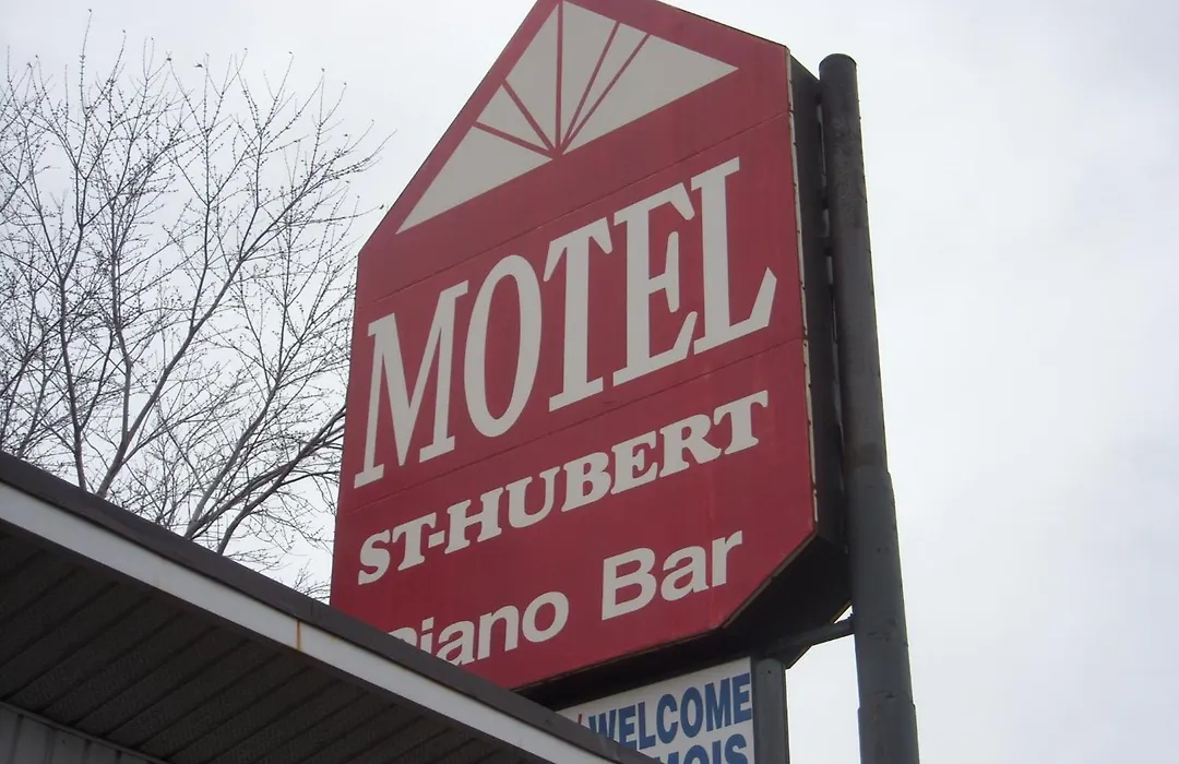 Grand Motel Saint-Hubert-1