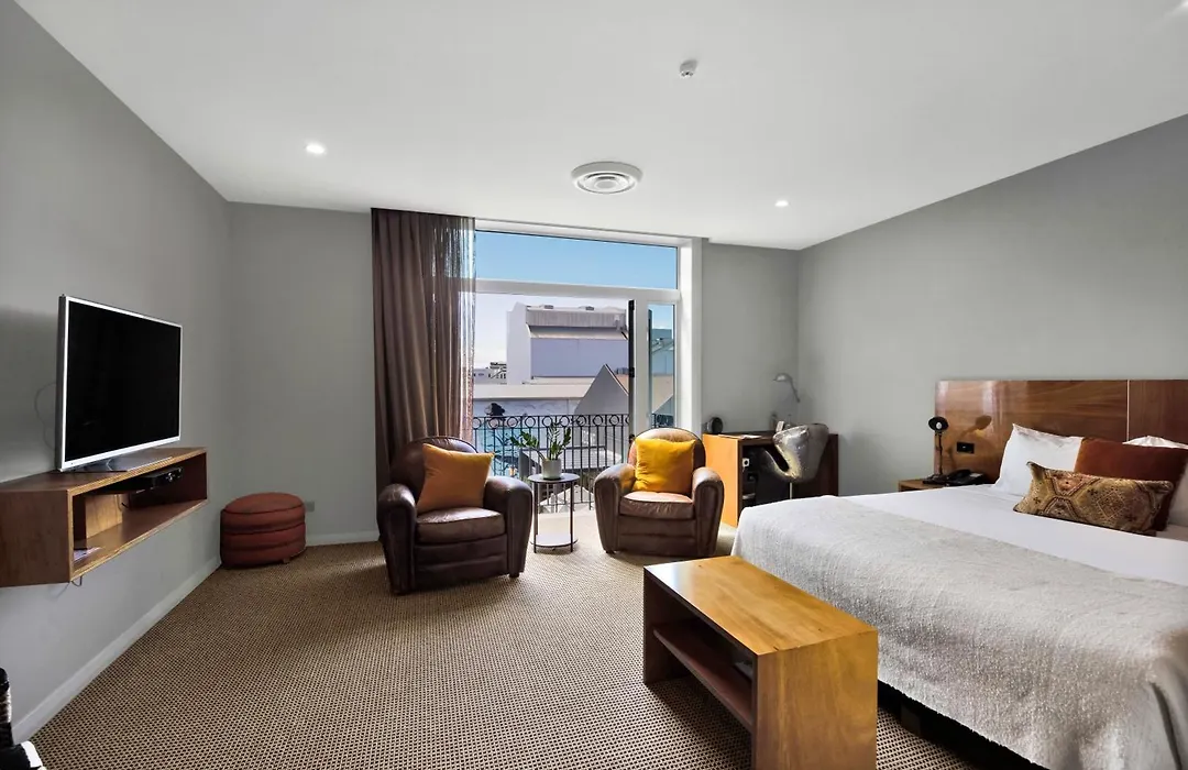 King And Queen Hotel Suites-1