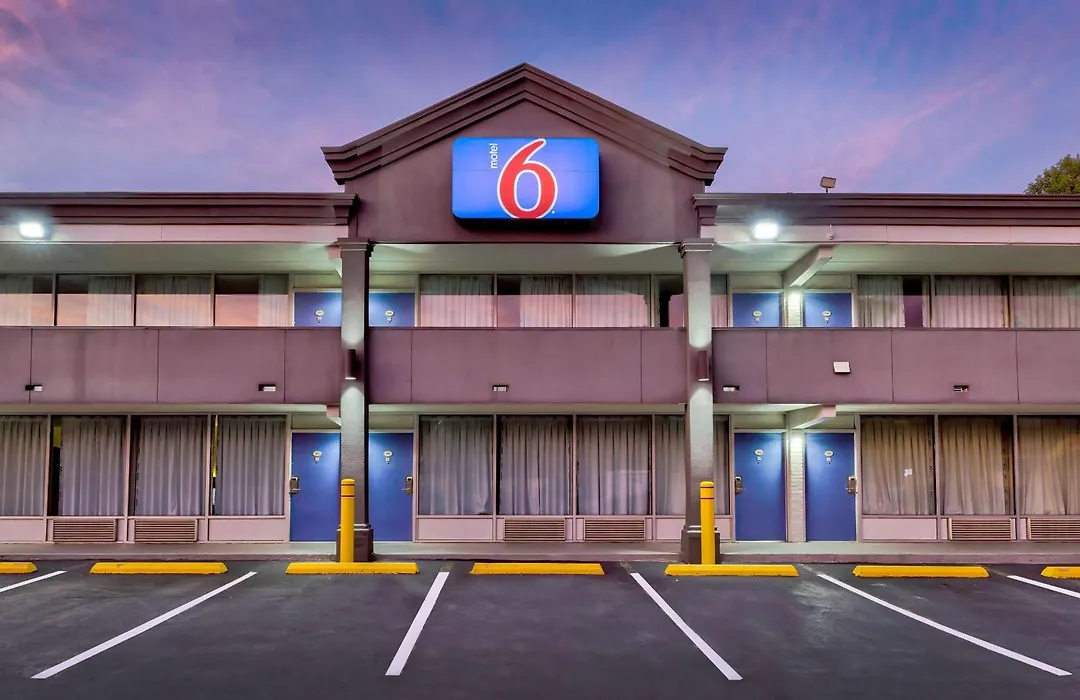 Motel 6 Morgantown-1
