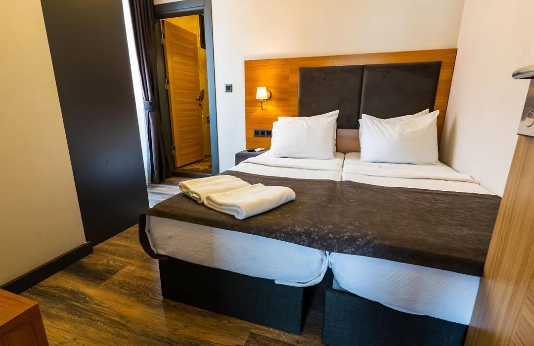 Emay Otel-1