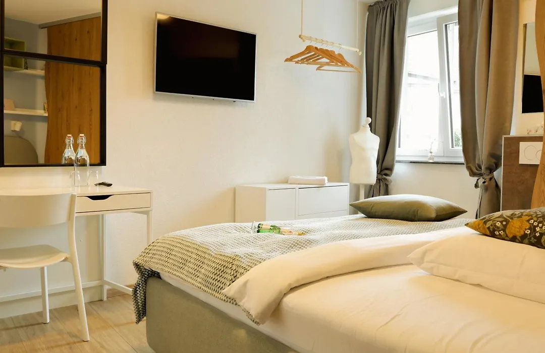 R & J Hotel-1