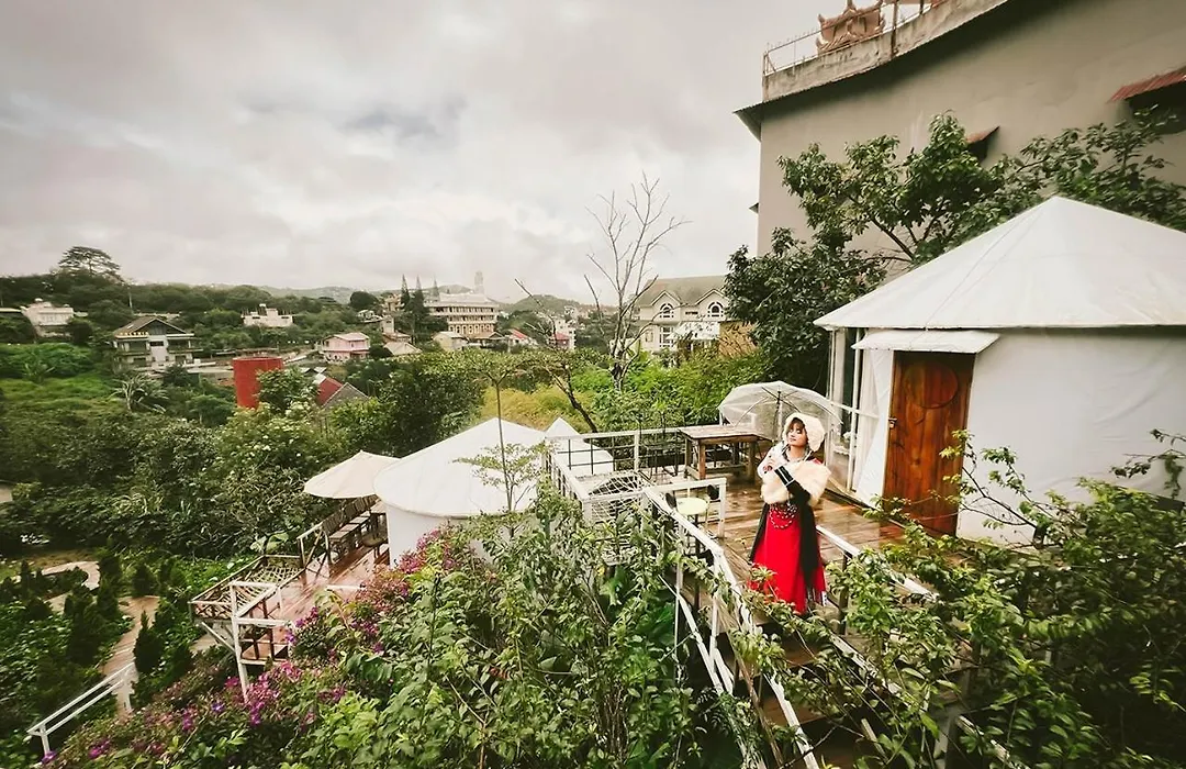 Moc Glamping & Ecohouse-1
