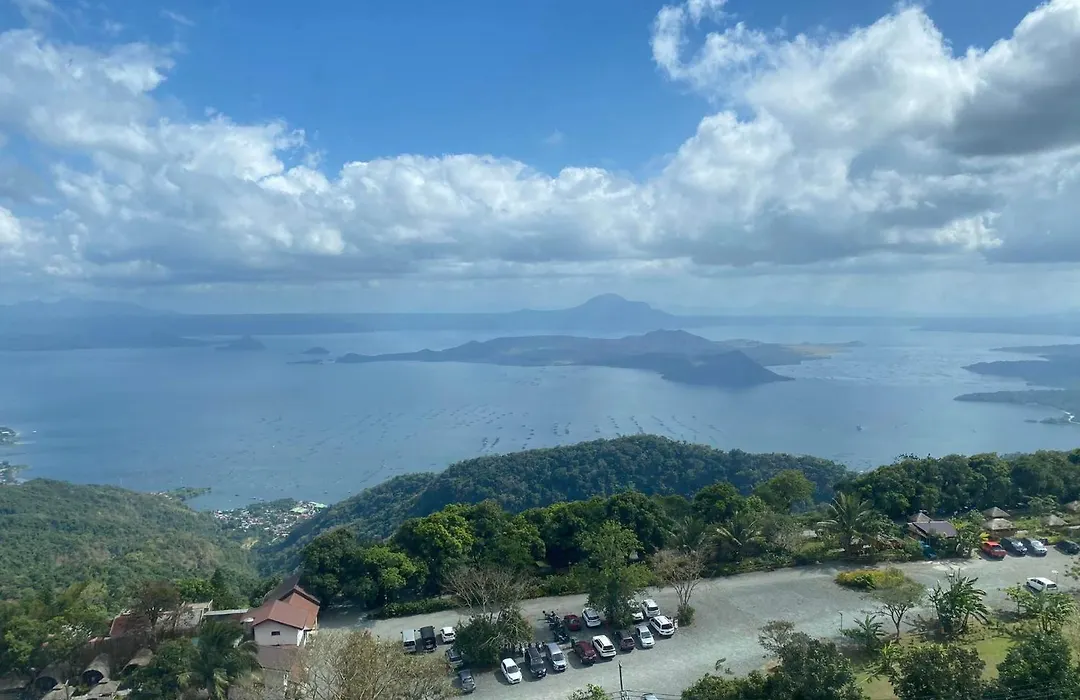 Smdc Tagaytay Taal Lake View Condo No Balcony Contact To Confirm-1