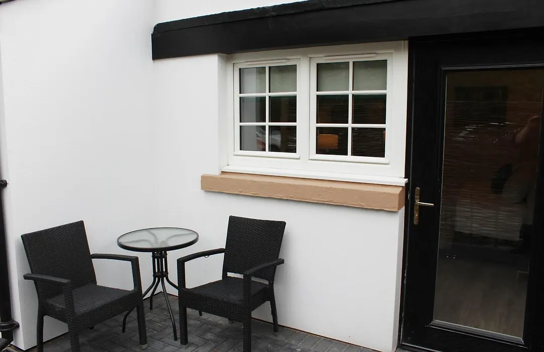 Conon Hotel-1