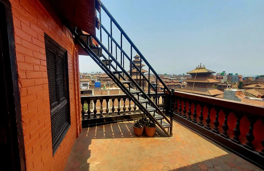 Hotel Garuda-1