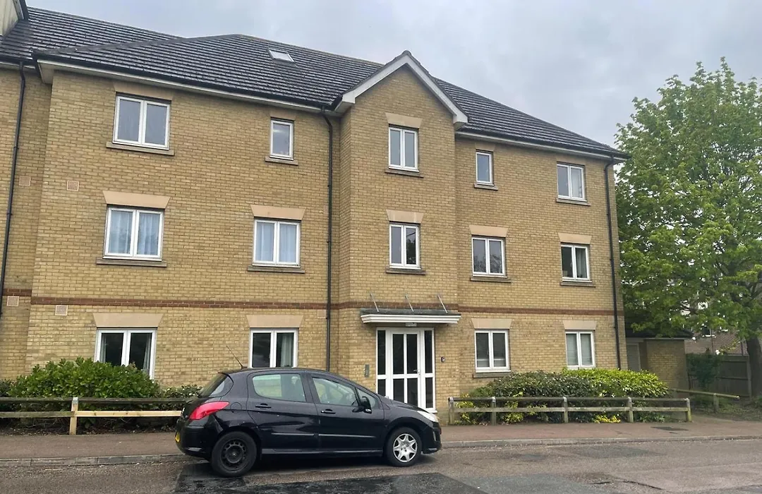 Luxury Rooms And An En-Suite Room With Free Wi-Fi Clarendon Way-1