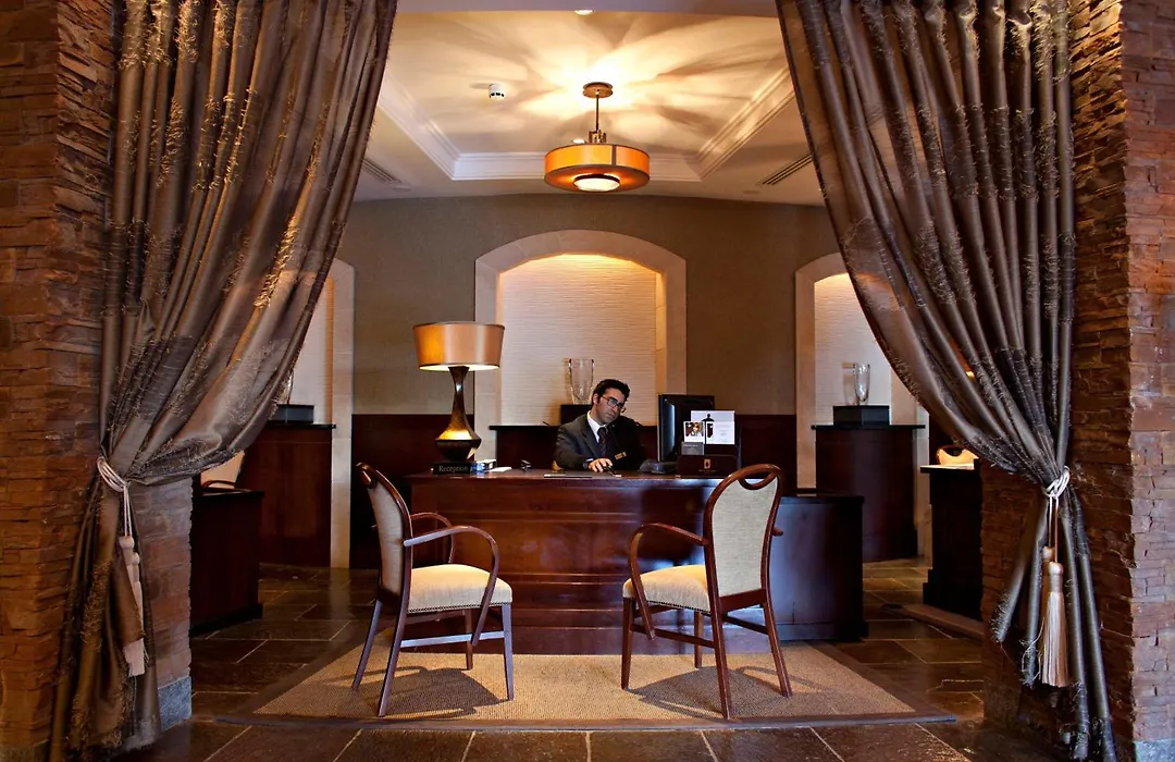 Fota Island Hotel And Spa-1