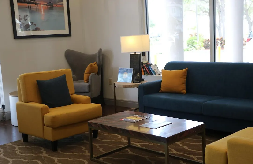 Comfort Suites Clearwater - Dunedin-1