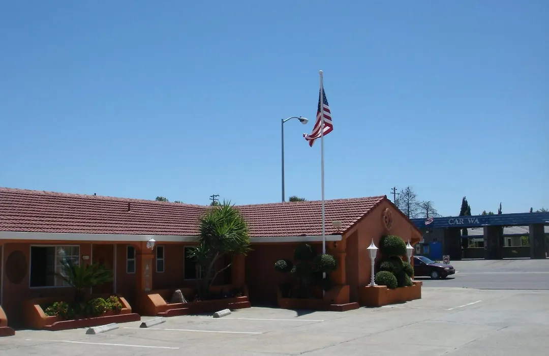 Economy Inn Los Banos-1