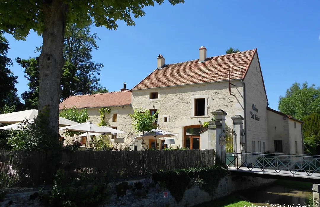 Auberge Cote Riviere-1