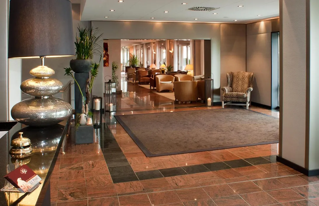 Logis Hotel Le Parc & Spa-1