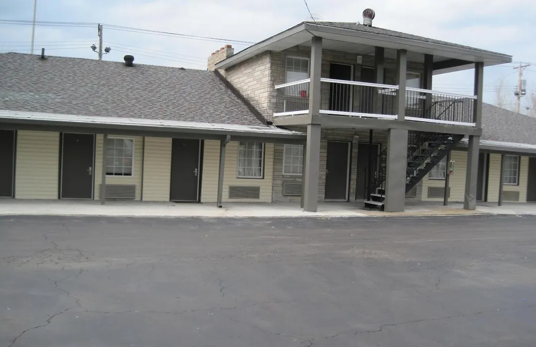 Royal Relax Inn-1