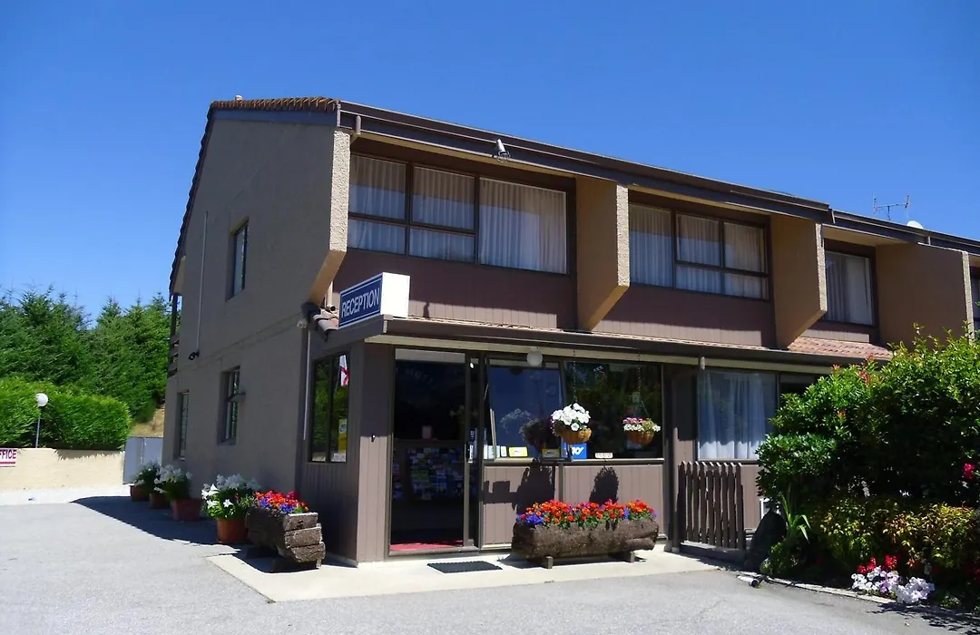 Fairway Motel&Apartments-1