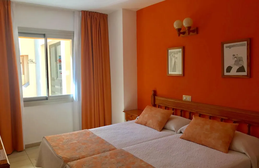 Apartamentos Jovial-1