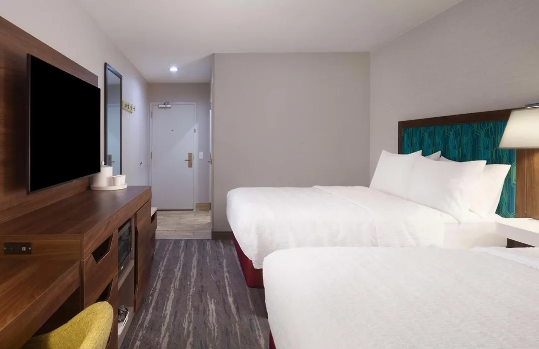 Hampton Inn Athens-1