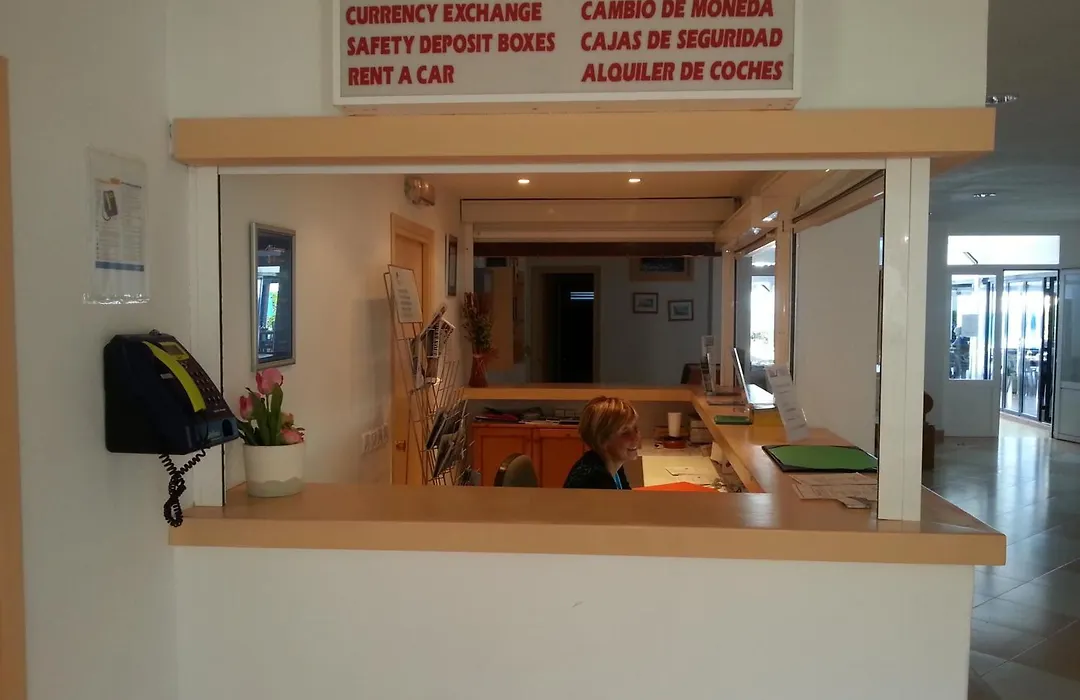 Apartamentos Vistamar-1