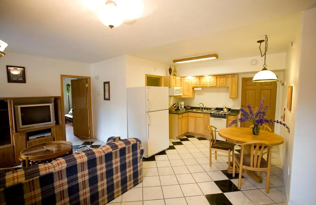Abbey Archway Inn-1