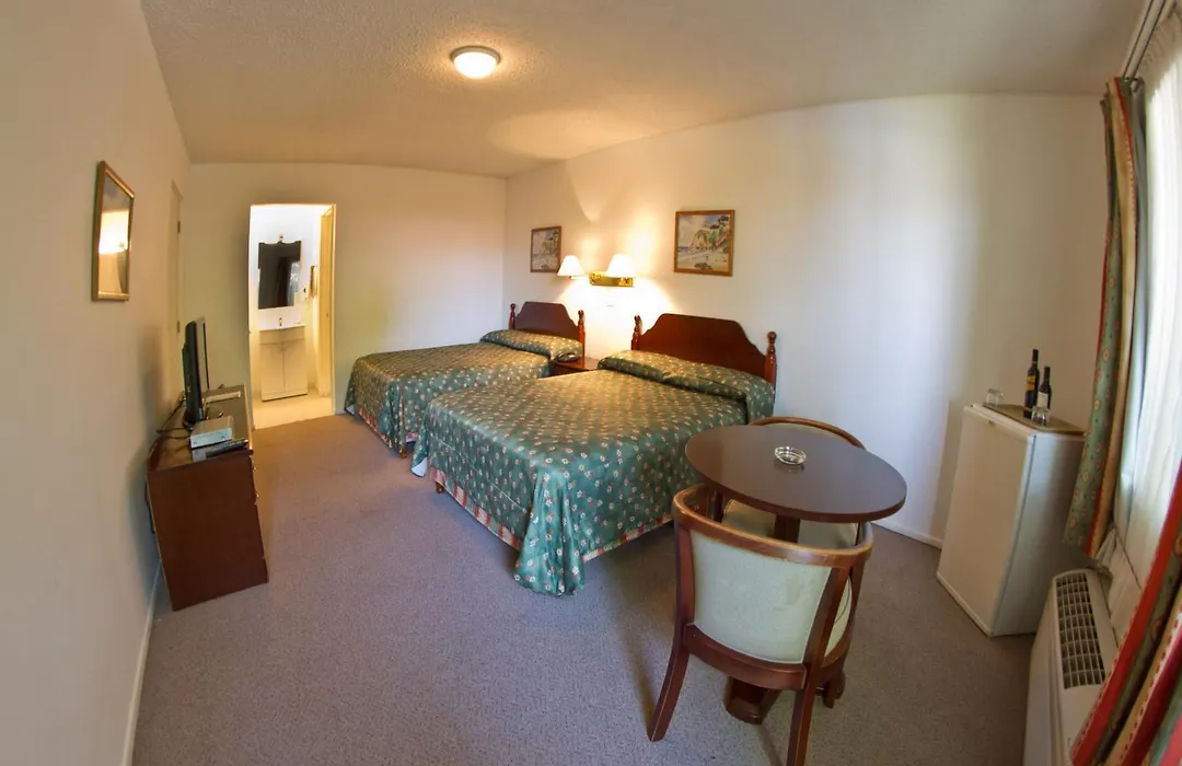 Family Inn-1