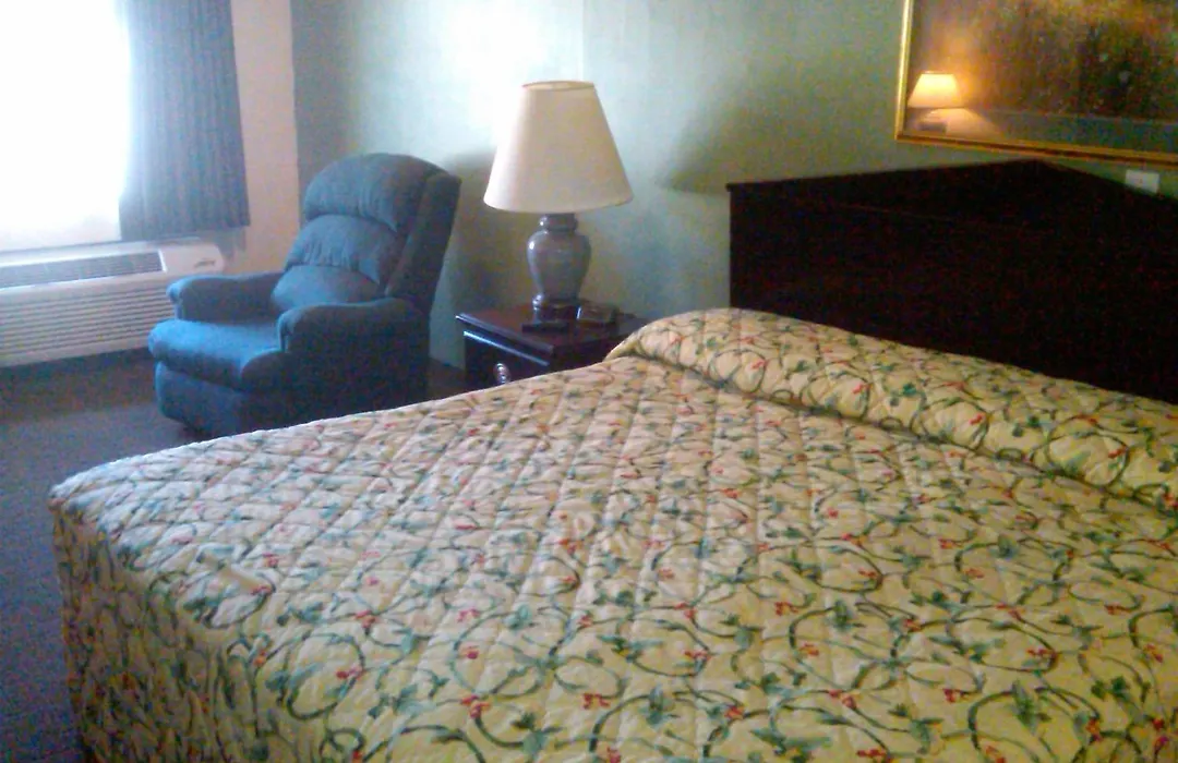 Knights Inn - Battle Creek-1