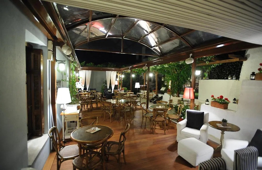 Boutique Hotel Kentrikon & Bungalows-1