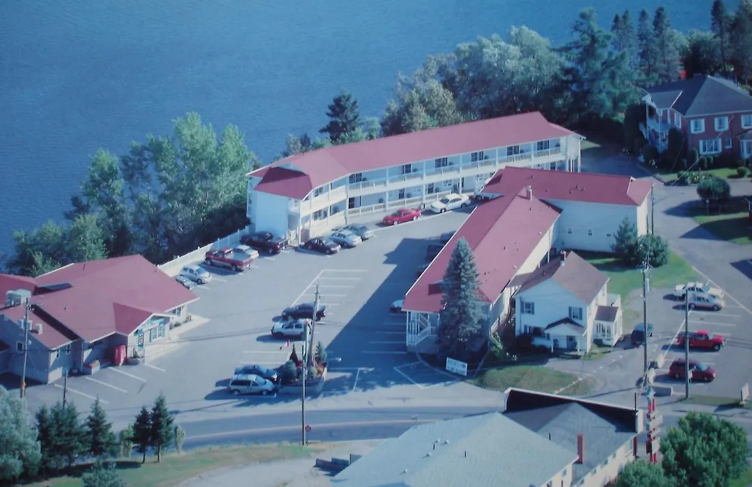 Hilltop Motel & Restaurant-1