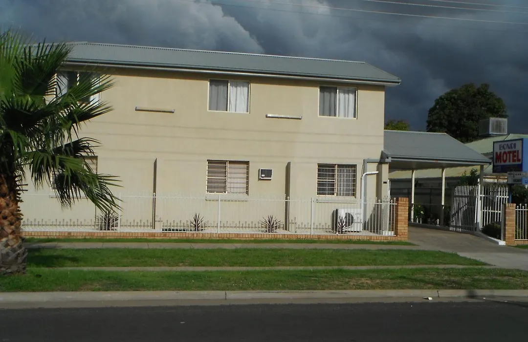 Bondi Motel-1