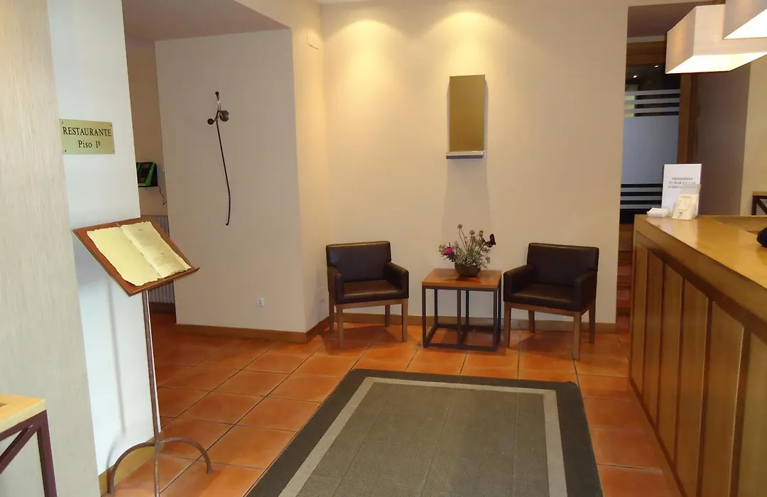 Hotel Monasterio De Leyre-1