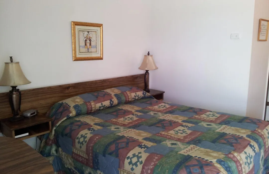 Carravalla Inn-1