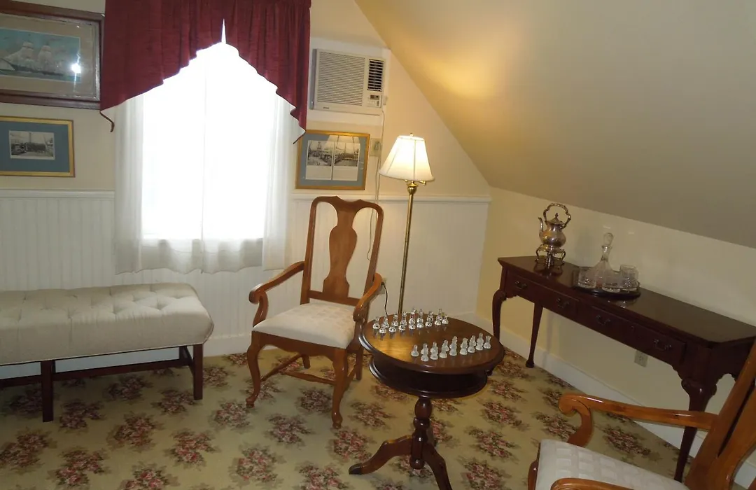 Kearsarge Inn-1