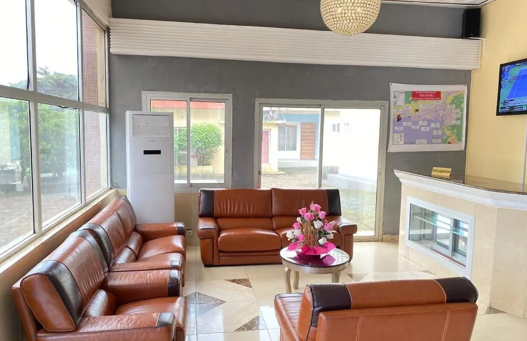 Fini Hotel Bobende-1